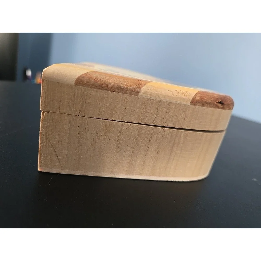 Wooden Heart Shaped Jewelry‎ Trinket Box Handmade Wood 4.5 x 4.5